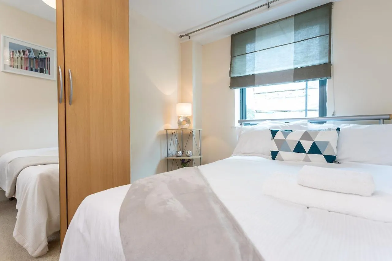 Oakstays The Quay Gem Newcastle upon Tyne Apartment